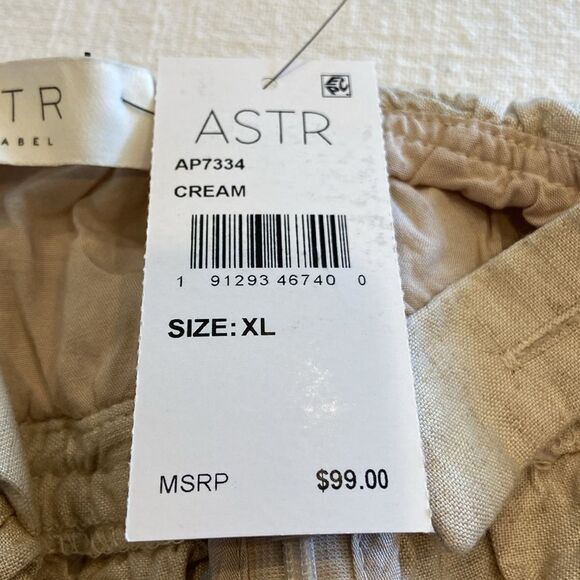 ASTR the Label NWT Wide Leg Cream Jumpsuit XL - Picture 7 of 9